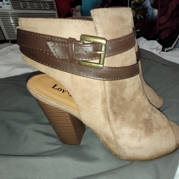 Lov Mark Open Toe Suede Booties size 10 - Picture 1 of 13